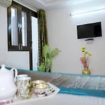 Divine India Service Apartment 3Bhk, J-215 Saket