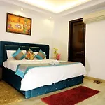 Divine India Service Apartment 3Bhk, J-215 Saket